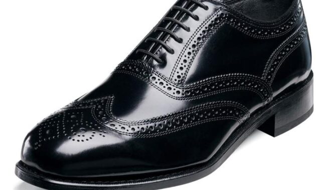 Mens Wingtip Dress Shoes Black Classic Style for Every Occasion