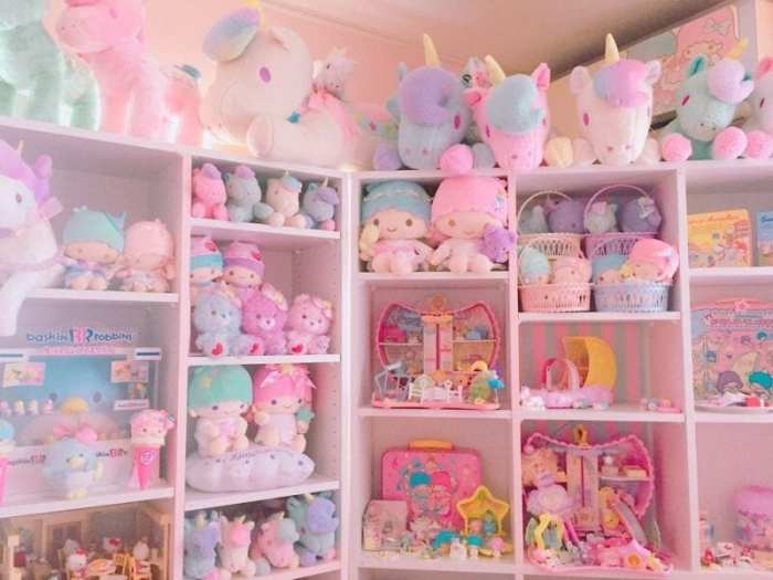 Where to get kawaii room decor