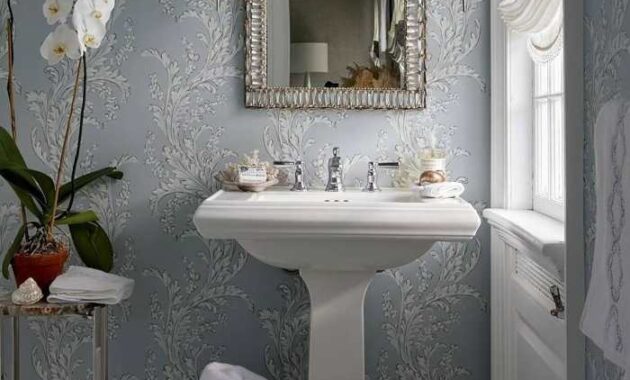 How to decorate a tiny powder room